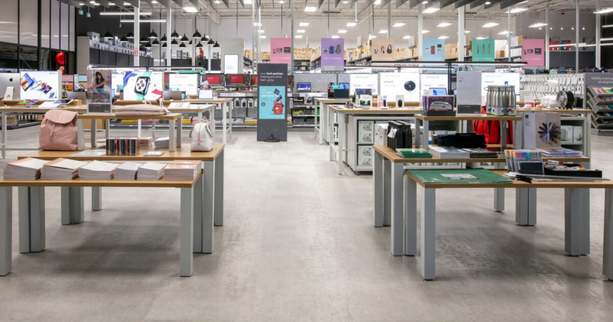 A photo of an office supply and electronics display at a Staples Canada store.